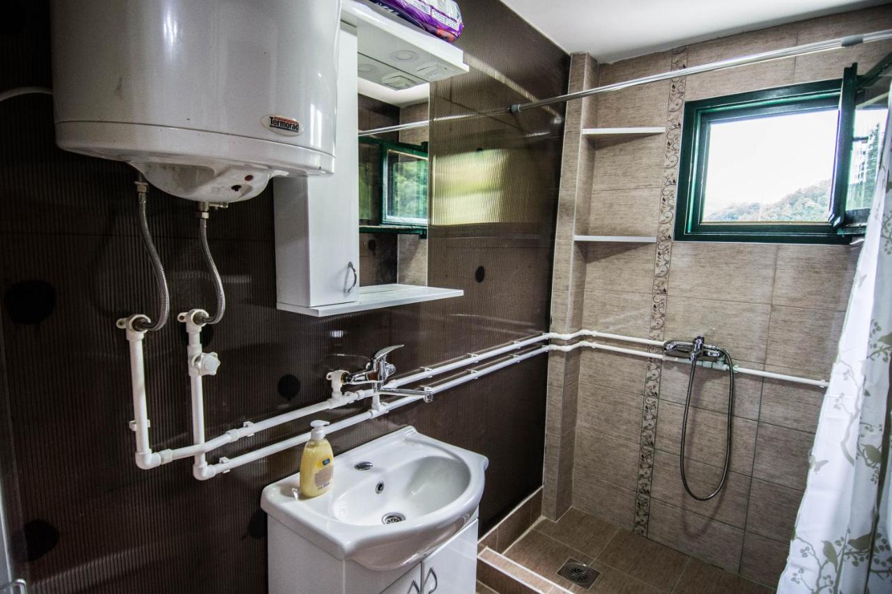Vajat Tuk Villa บายินา บาชตา ภายนอก รูปภาพ